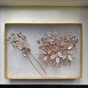 Elegant Floral Hair Comb and Pin Set